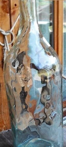 Grosse bouteille en verre - *,